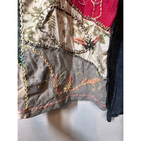 Original Design Long Sleeve Patchwork Embroidered Art to Wear Top - Picture 9 of 12